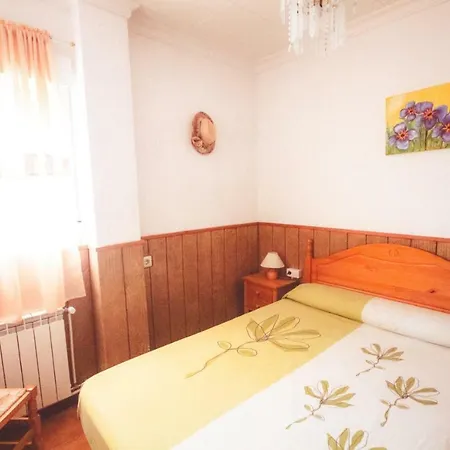 Holiday home Les Casetes De *
